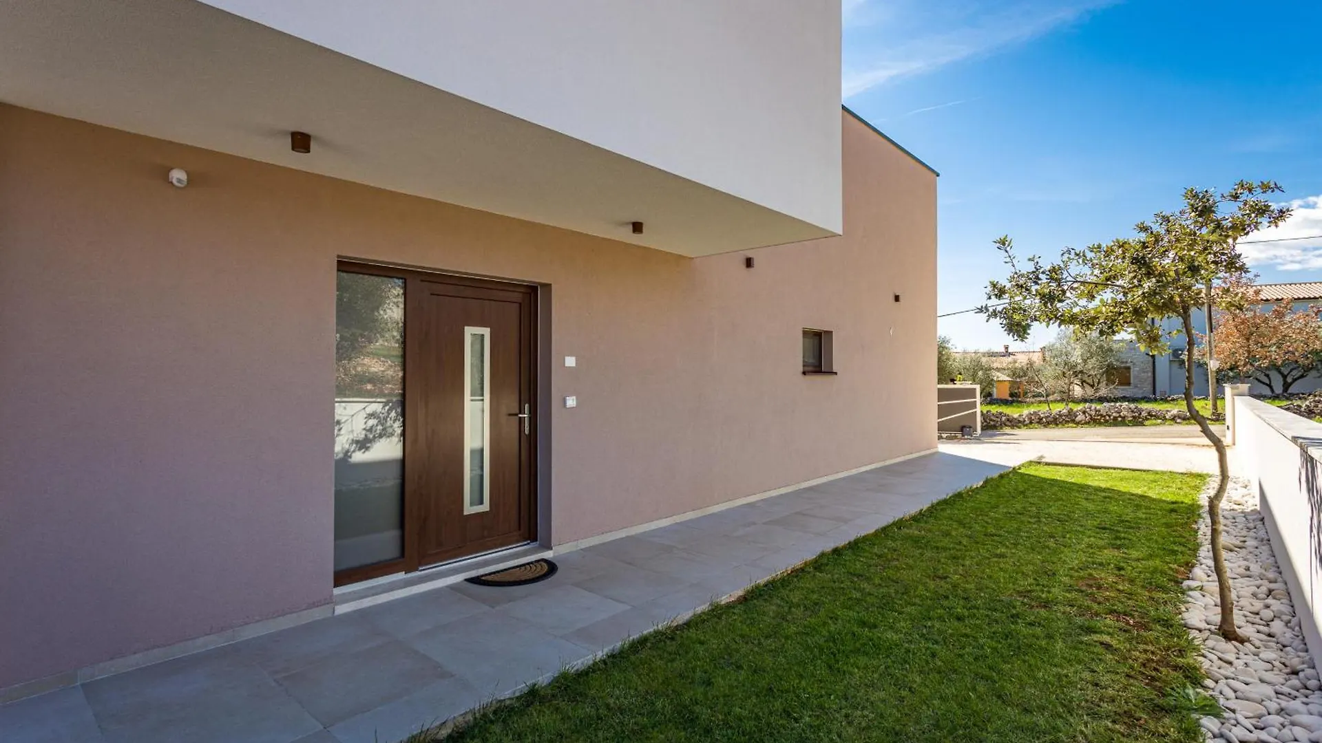 Villa Ogradina Near Pula With Sea View For 5 Persons Only 3 Km From The Beach Krnica